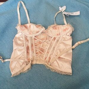 Elegant Lace Satin Corset in Cream